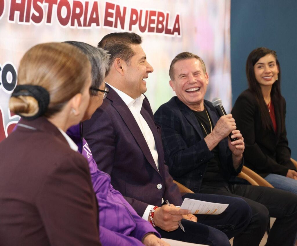 Armenta promete la mayor inversión en deporte, arte y cultura en la historia de Puebla con la ayuda de Julio César Chávez