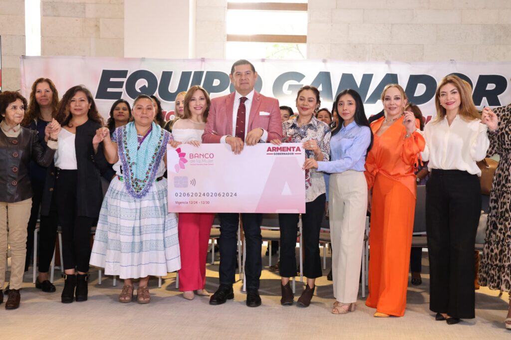 Alejandro Armenta impulsa la creación del Banco de la Mujer en Puebla