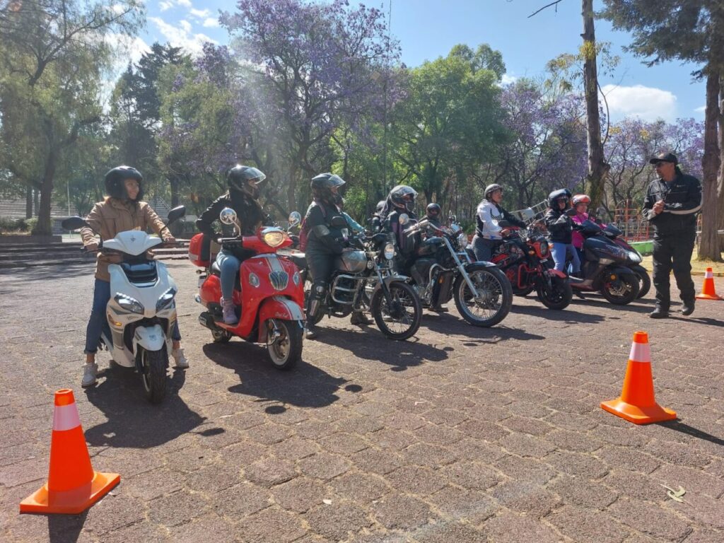 ‘Motoescuela de la CDMX’: Dos años promoviendo el manejo seguro entre motociclistas