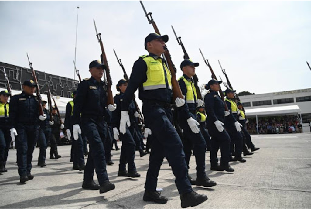 Martí Batres resalta la aportación de 9,000 policías graduados de UNIPOL para reducir delitos en CDMX