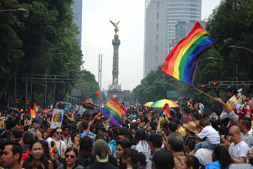 Éxito en la Marcha del Orgullo LGBT en la Ciudad de México