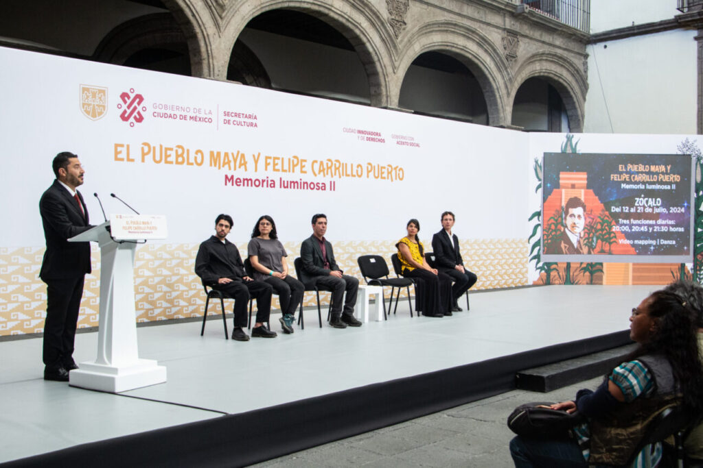 Un espectáculo luminoso en el Zócalo: «El pueblo Maya y Felipe Carrillo Puerto»